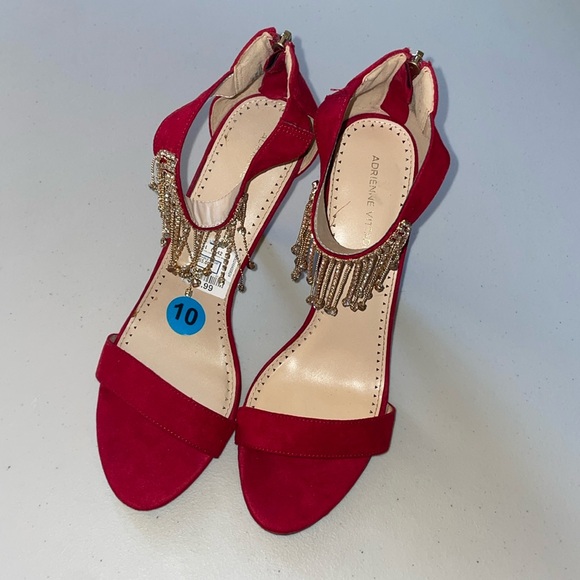 Red heels - Picture 2 of 5